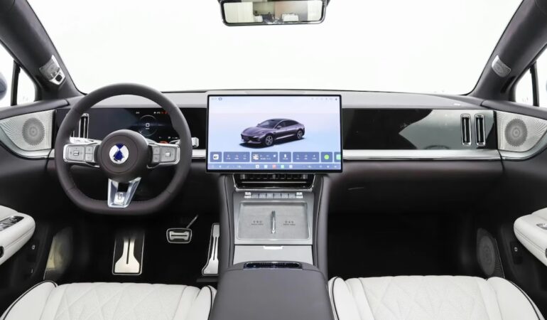 BYD’nin Lüks Saldırısı: Denza Z9S ile 1.100 km’lik Elektrikli Devrim