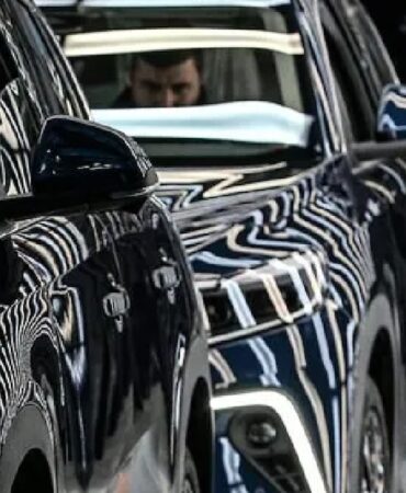 elektrik-sorunu-yuzunden-23677-jaguar-land-rover-araci-geri-cagrildi-dikkat-ceken-ibeVtJc7.jpg