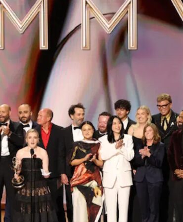 emmy-gecesinin-surprizleri-kurgu-kahkaha-ve-tarihe-gecen-anlar-W1AFLvbY.jpg