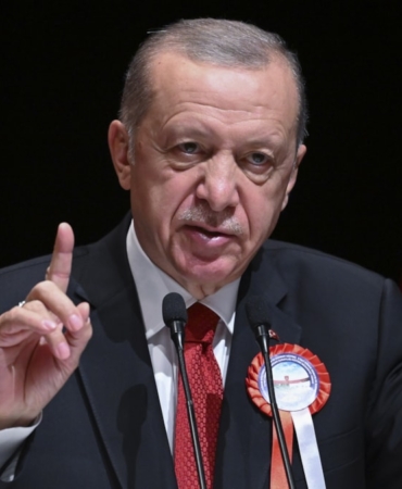 erdogan-kuresel-dengenin-yeniden-yazildigi-bir-dunyada-turkiyenin-guc-oyunu-ve-baris-vaatleri-MUqRQBWO.jpg