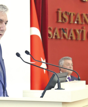 guclu-sanayi-guclu-gelecek-uretimi-ve-istihdami-korumak-zorundayiz-3GTPVDag.jpg