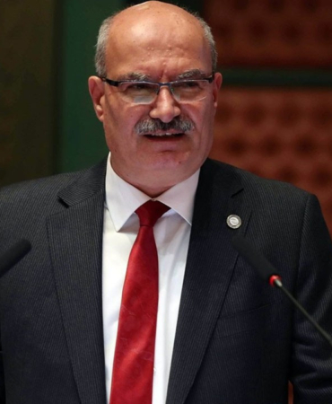 is-dunyasi-icin-iklim-eylemi-yenilik-ve-sorumlulukla-gelecegi-insa-etmek-3D4P1l4O.jpg