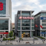 kamu-bankalarinin-televizyon-reklam-harcamalari-ve-seffaflik-sorunlari-wzXzNqMn.jpg