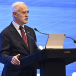 kuresel-ticarette-yeni-firsatlar-turkiyenin-guven-rekabetiyle-one-cikma-zamani-IWHshXLQ.jpg