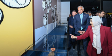 kutahyanin-renkli-mirasi-cini-kazi-ve-muzede-bir-gun-D8ZIUXbU.jpg