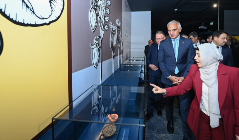 Kütahya’nın Renkli Mirası: Çini, Kazı ve Müzede Bir Gün