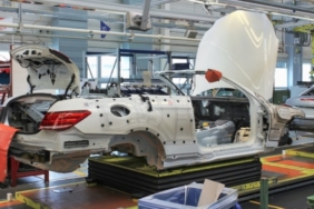 mercedesin-almanyadaki-gelecegi-calisma-saatlerinden-fabrika-kapisina-kadar-hamleler-PqFOVDp8.jpg