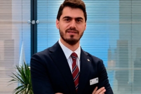 ozata-denizcilikte-istifa-ve-baglantilar-jOl8MZMb.jpg