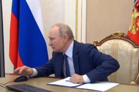 putinin-korsan-windows-skandali-devlet-baskaninin-cevrimici-oylama-ani-sosyal-medyanin-diline-dustu-1S5hkLLW.jpg