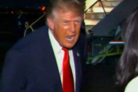 trump-canli-yayinda-sinirlarini-asti-muhabire-sen-degil-diye-bagirdi-gerginlik-tirmandi-EVnirJTR.jpg