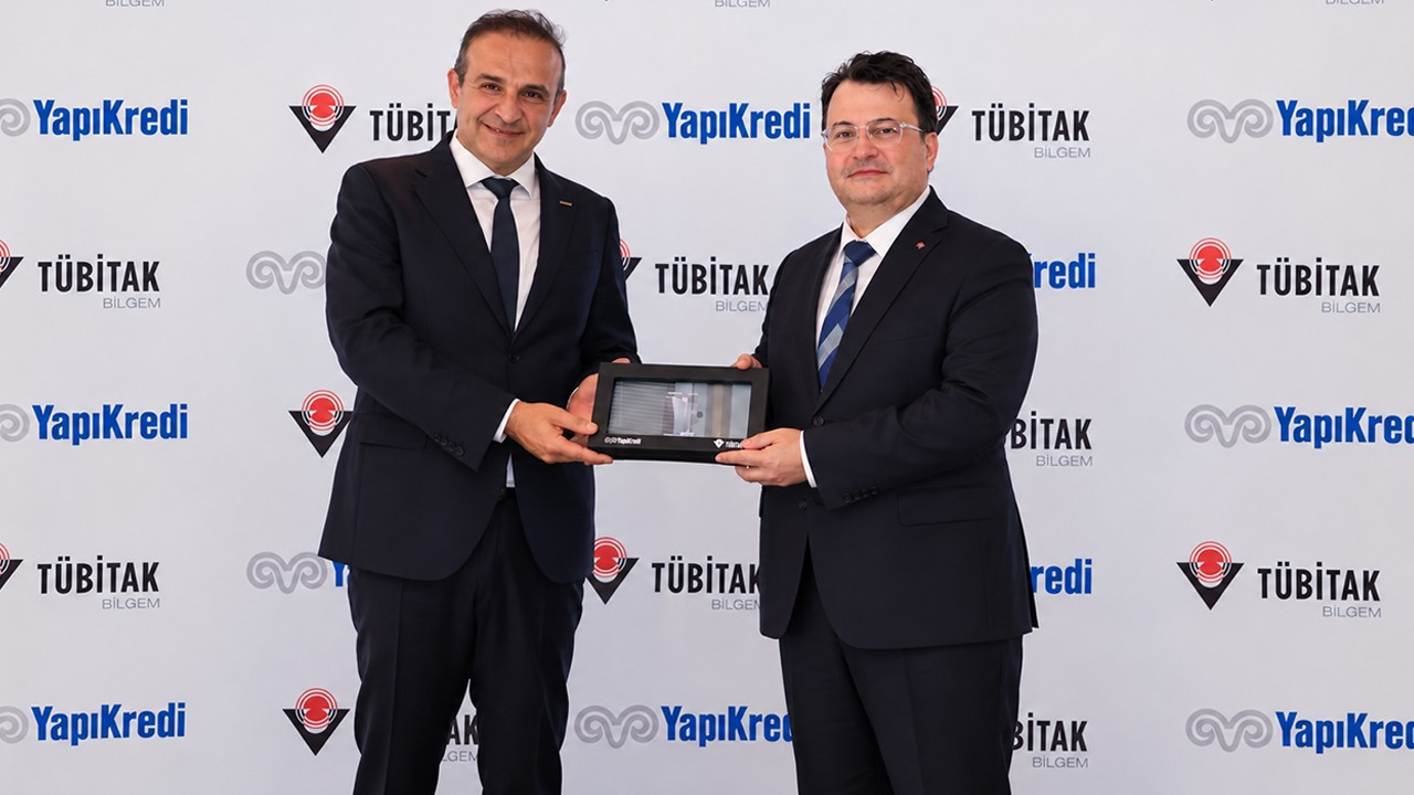 yapi-kredi-ile-tubitak-bilgem-ortakligiyla-gelistirilen-yerli-dirak-payment-hsm-bankacilikta-kullanima-sunuldu-IgHyhG87.jpg