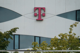 300-milyar-dolarlik-dev-birlesme-askiya-alindi-t-mobile-ve-deutsche-telekom-anlasmasinda-kriz-YmjAKO61.jpg