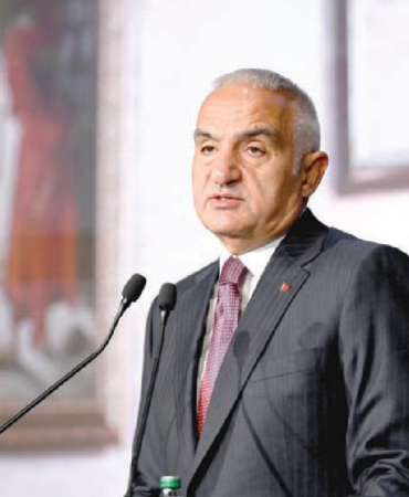 9-ayda-491-milyon-turist-512-milyar-dolar-turizm-geliri-gNQlEXVi.jpg