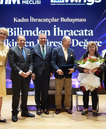 f-35in-radar-gorunurlugunu-azaltan-teknolojiyi-gelistirdi-basari-hik-yesini-kadin-ihracatcilara-anlatti-OUXqZgff.jpg