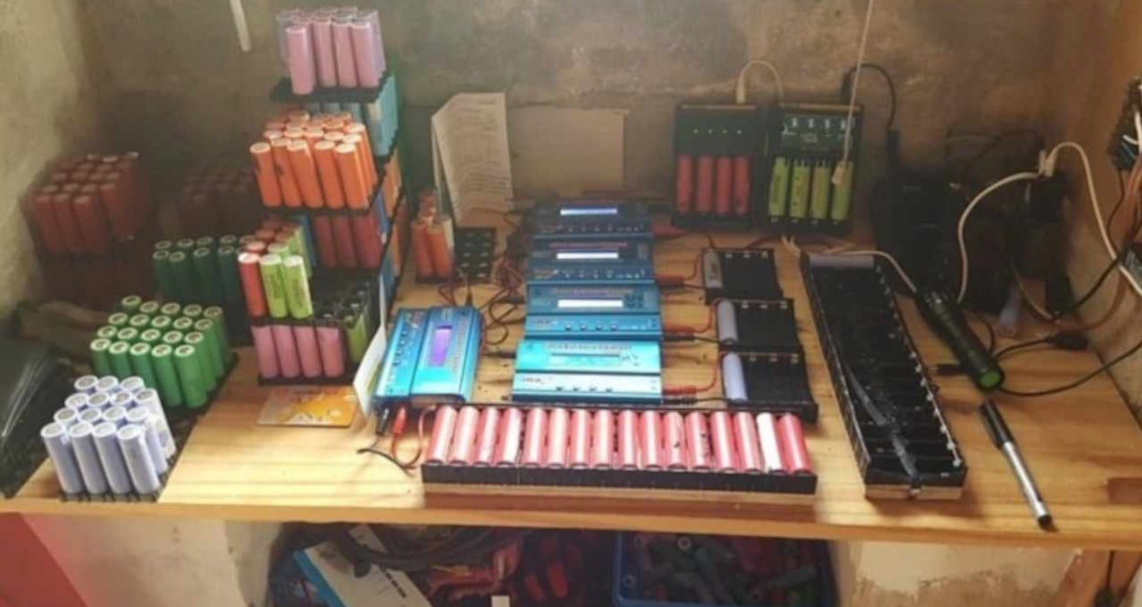 hurda-dizustu-pillerinden-56-kwhlik-ev-enerji-imparatorlugu-glubuxun-sifir-faturali-deneyi-b4CEmLNx.jpg