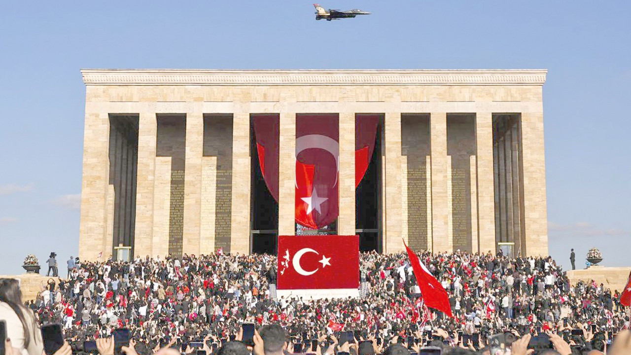 is-dunyasindancumhuriyet-bayrami-mesaji-daha-mureffeh-bir-turkiye-icin-calisiyoruz-POXvYMJh.jpg