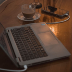 laptop-sarjiyla-telefon-sarj-etmek-guvenli-mi-iste-teknoloji-dunyasinin-merak-ettigi-soru-fFtQQech.jpg