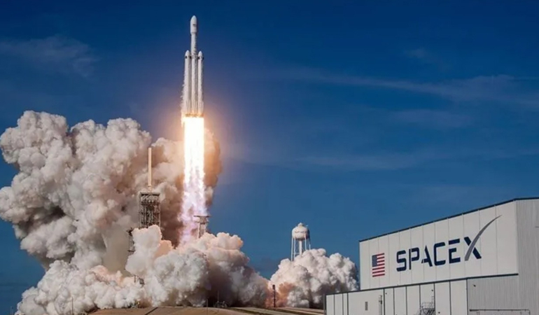 spacex-yapay-zeka-icin-40-milyar-dolarlik-anlasma-yapti-aLS1IPLB.jpg